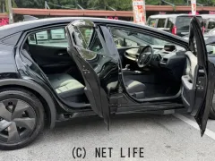 トヨタ プリウス