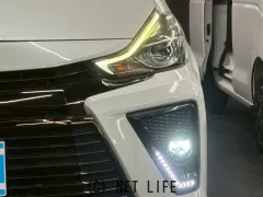 トヨタ プリウスα