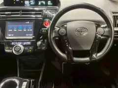 トヨタ プリウスα