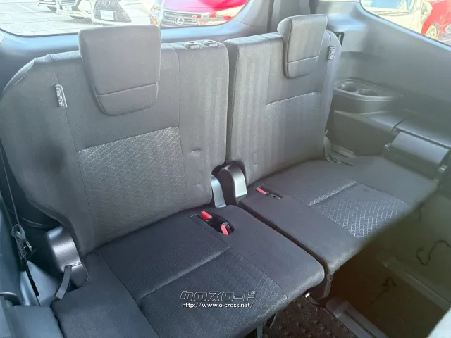 内装・外装共にきれいな状態で展示してます。 トヨタ ノア