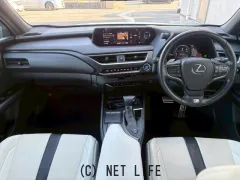 レクサス UX