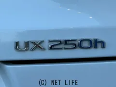 レクサス UX