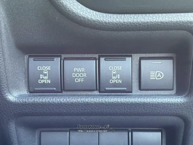 「お問合せはユーポス豊見城店まで/098-996-3107へ!お待ちしております トヨタ シエンタ