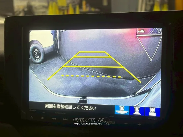 【バックモニター】後方の死角を可視化できる為、駐車が苦手な方でも安心です♪ ホンダ ヴェゼル