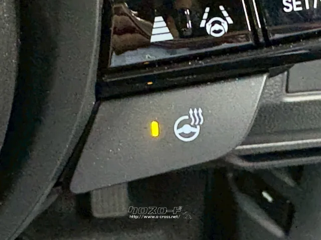 寒い季節にハンドルを温めてくれる為、安全にドライブできます♪ ホンダ ヴェゼル