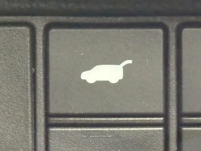 自社整備工場・板金工場を備え、車検から事故の修理まで対応致します。 ホンダ ヴェゼル