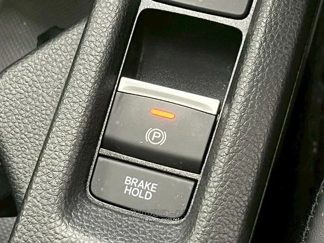 「お問合せはユーポス豊見城店まで/098-996-3107へ!お待ちしております ホンダ ヴェゼル