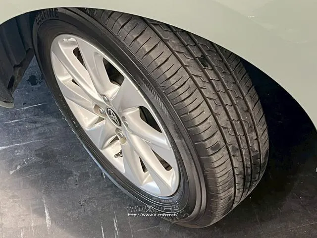 自社整備工場・板金工場を備え、車検から事故の修理まで対応致します。 トヨタ アクア