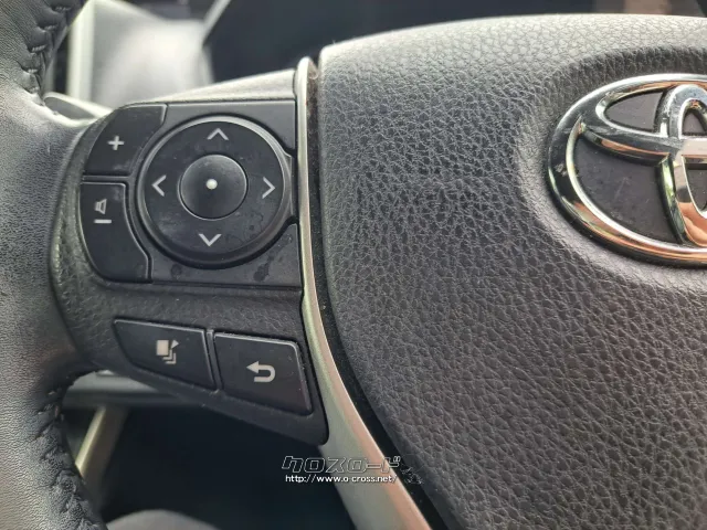 ハンドル左でオーディオ操作が可能 トヨタ エスクァイア