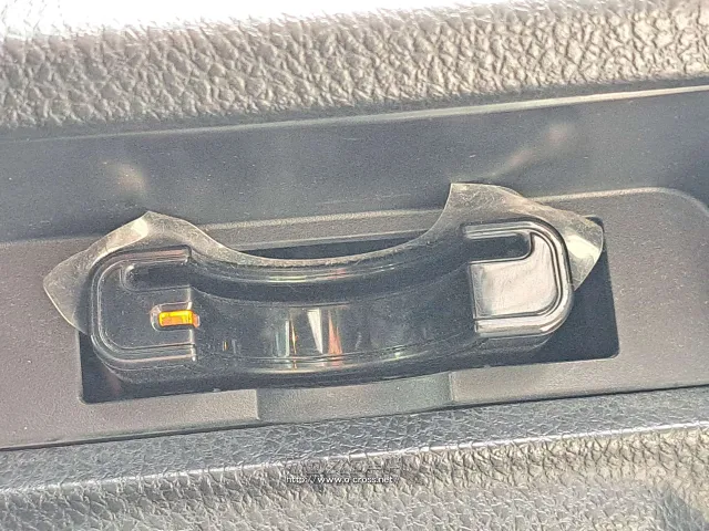 高速道路で大活躍ETC車載器搭載 トヨタ エスクァイア