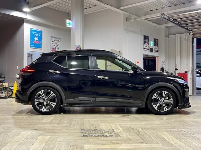 日産 キックス X ツートーンインテリアエディション 社外フルエアロ
