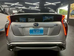 トヨタ プリウス