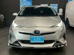 トヨタ プリウス