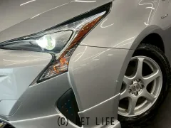 トヨタ プリウス