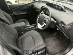 トヨタ プリウス