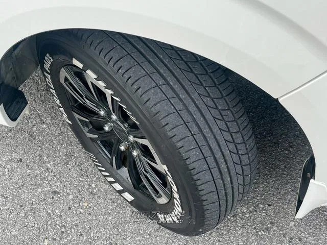 タイヤの山も残っております♪先ずは実際にお車を見に来てください! トヨタ ハイエースバン