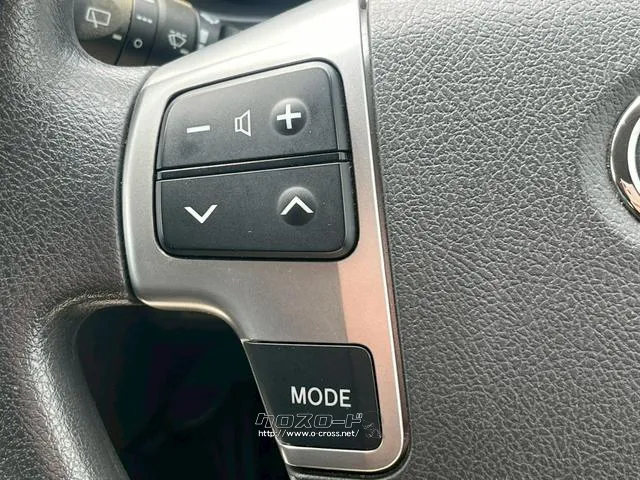 自社整備工場・板金工場を備え、車検から事故の修理まで対応致します。 トヨタ ハイエースバン