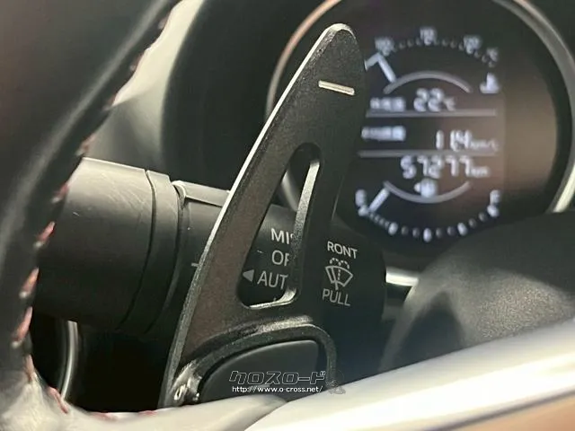 自社整備工場・板金工場を備え、車検から事故の修理まで対応致します。 マツダ ロードスター