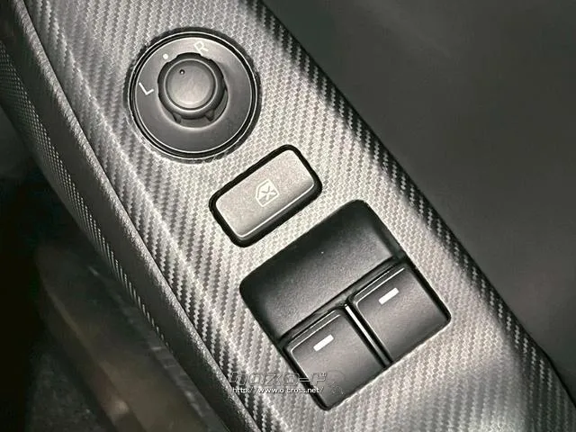 保証でカバーする範囲は業界最高水準の最大318項目。 マツダ ロードスター