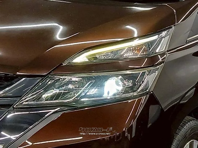 消費電力が少なくライトの寿命が長い為、メンテナンスも楽々です。 日産 セレナ