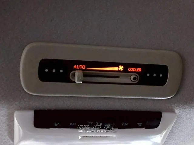 自社整備工場・板金工場を備え、車検から事故の修理まで対応致します。 日産 セレナ