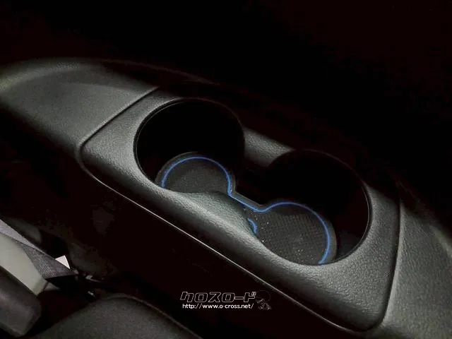 自社整備工場・板金工場を備え、車検から事故の修理まで対応致します。 日産 セレナ