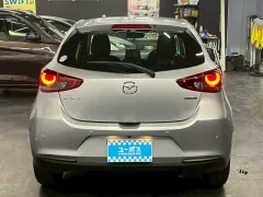 マツダ MAZDA2