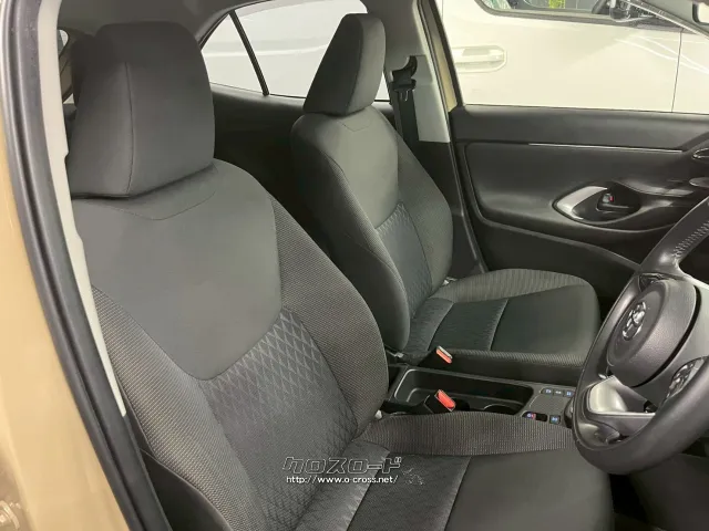 ドライバーの視線移動を最小限にすることで、運転に集中できるインテリアを実現した。 トヨタ ヤリスクロス