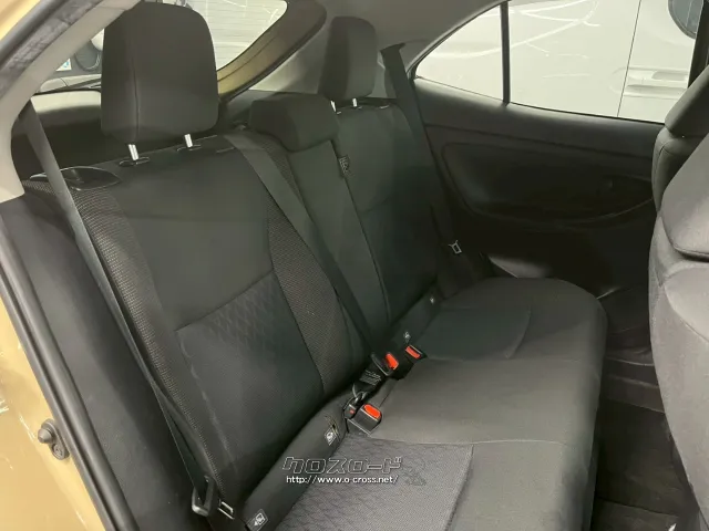 内装・外装共にきれいな状態で展示してます。是非一度、現車を見に来てください。 トヨタ ヤリスクロス