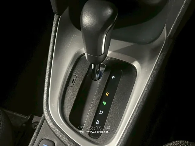 自社整備工場・板金工場を備え、車検から事故の修理まで対応致します。 トヨタ ヤリスクロス