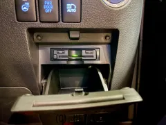 トヨタ ヴェルファイアハイブリッド
