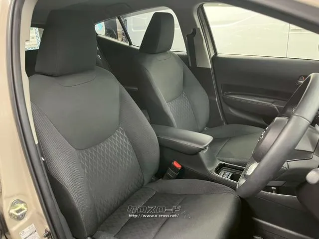 機能をひとくくりに集約し、シンプル・クリーンかつ上質な空間を表現。 トヨタ アクア