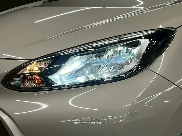 自社整備工場・板金工場を備え、車検から事故の修理まで対応致します。 トヨタ アクア