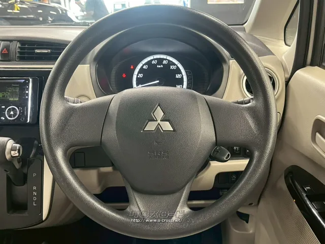 ハンドルが綺麗だと運転に集中することができ、安全運転が向上します。 三菱 eKワゴン