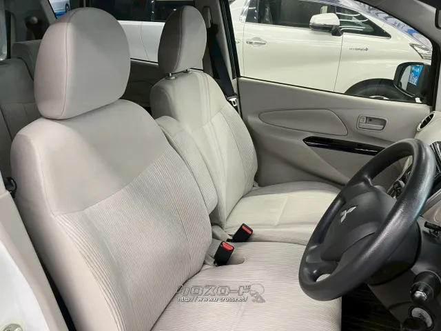 内装・外装共にきれいな状態で展示してます。是非一度、現車を見に来てください。 三菱 eKワゴン