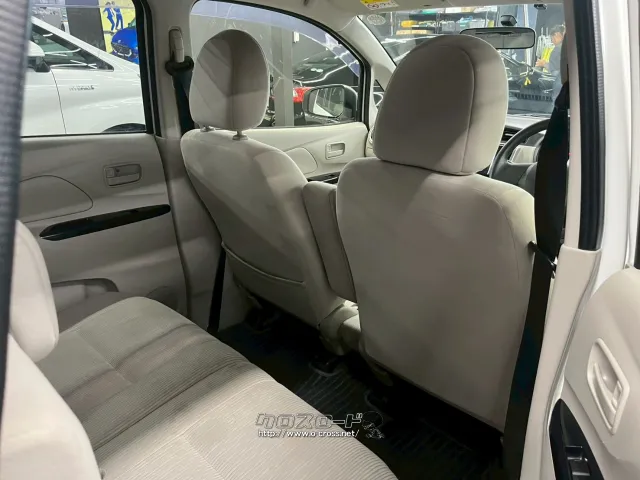 自社整備工場・板金工場を備え、車検から事故の修理まで対応致します。 三菱 eKワゴン