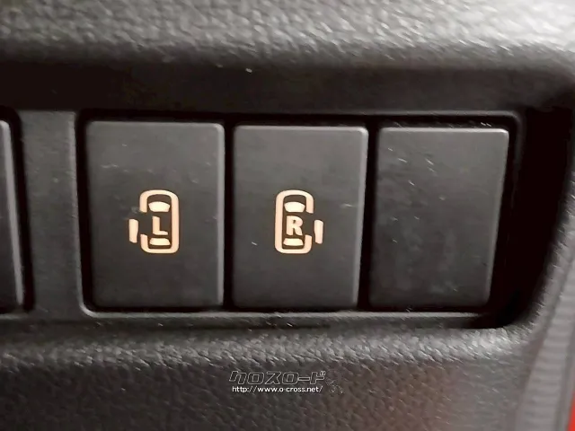 自社整備工場・板金工場を備え、車検から事故の修理まで対応致します。 スズキ スペーシア