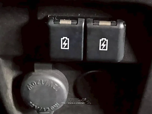 自社整備工場・板金工場を備え、車検から事故の修理まで対応致します。 スズキ スペーシア