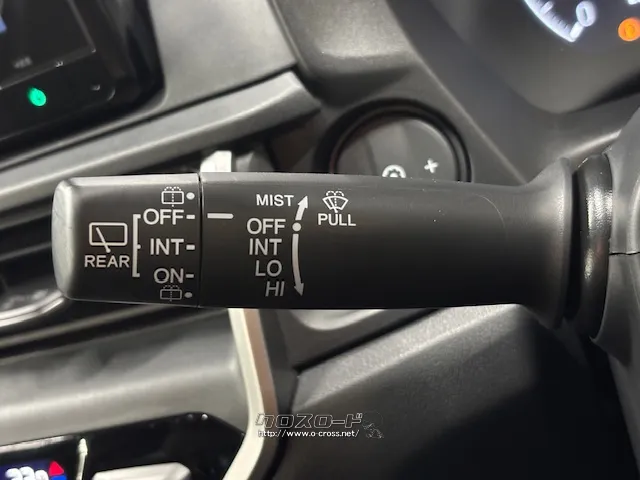 自社整備工場・板金工場を備え、車検から事故の修理まで対応致します。 ホンダ WR-V