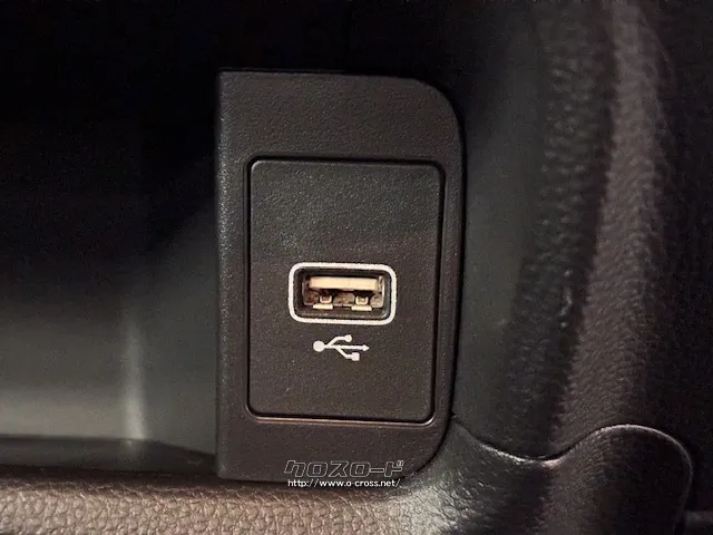 自社整備工場・板金工場を備え、車検から事故の修理まで対応致します。 ホンダ WR-V