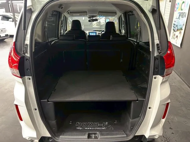 マルチボードを使うと二段に分けることができて便利です♪ ホンダ フリード+