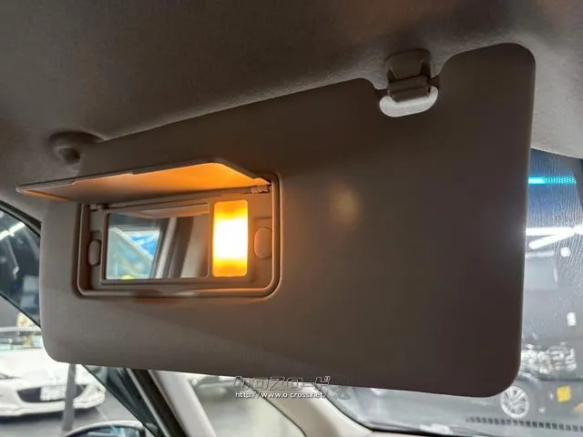 自社整備工場・板金工場を備え、車検から事故の修理まで対応致します。 ホンダ フリード+