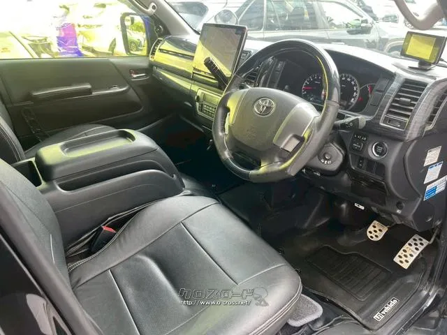 保証にご加入でもれなくメンテナンスパックがついてくる。 トヨタ ハイエースバン