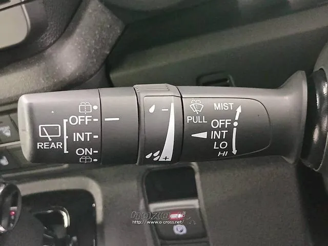 自社整備工場・板金工場を備え、車検から事故の修理まで対応致します。 ホンダ N-BOX