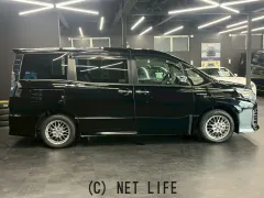 トヨタ ヴォクシー