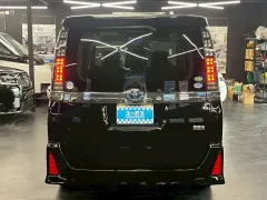 トヨタ ヴォクシー