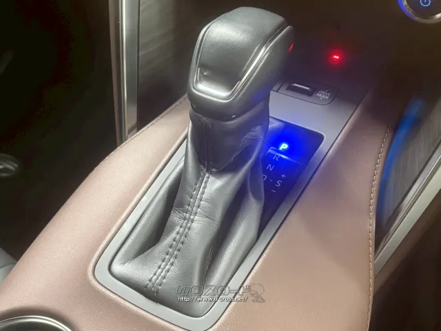 お客様の希望車種が見つからなくても全国から車両を探せます。お気軽にお問合せ下さい トヨタ ハリアー