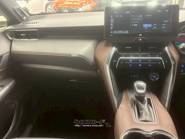 ユーポス豊見城店は軽自動車からスポーツカーまで豊富な車種取り揃えてます♪ トヨタ ハリアー