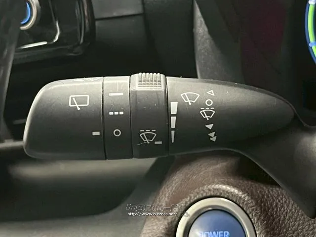 自社整備工場・板金工場を備え、車検から事故の修理まで対応致します。 トヨタ ヤリスクロス