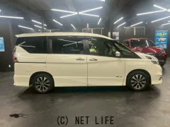 日産 セレナ